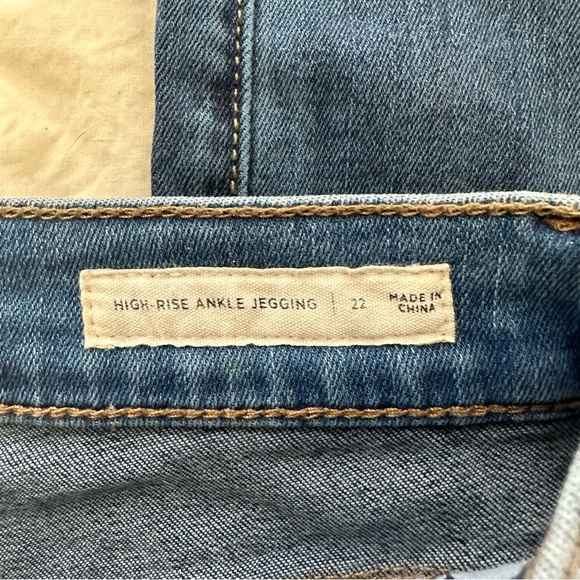 PacSun | Two Toned Denim High Waisted Jeans - Picture 6 of 11